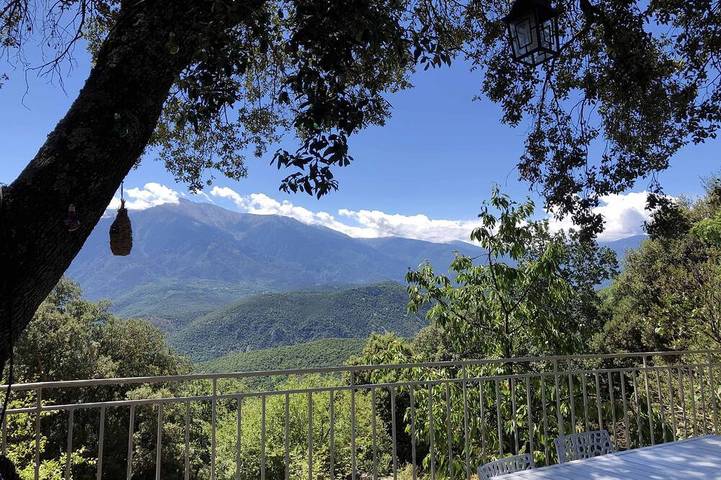 Location de vacances pour 8 personnes, avec Terrasse et Jardin à Ria-Sirach