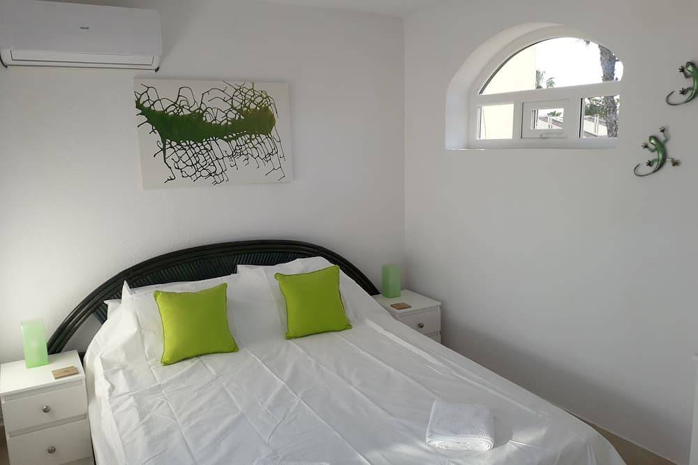 Summer & Winter Sun.. Solarium......500m  Walk To Plaza -Huge Winter Discounts! in Monte Golf, Orihuela