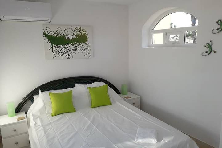 Summer & Winter Sun.. Solarium......500m  Walk To Plaza -Huge Winter Discounts! in Monte Golf, Orihuela