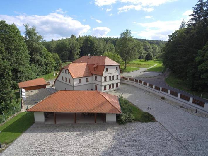 BnB für 2 Personen, mit Terrasse und Garten sowie Ausblick in Elbsandsteingebirge
