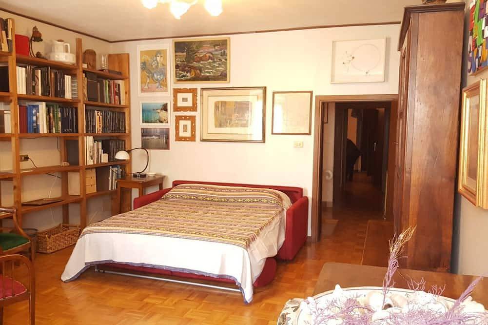 Amazing Historical Country House in Pozzolengo, Garda Bergen