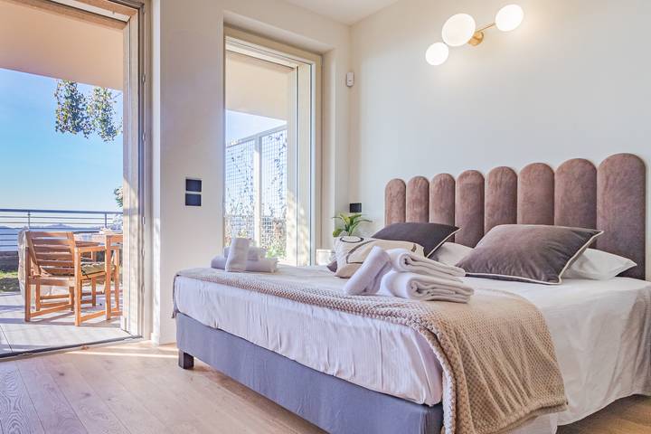 Ferienwohnung für 2 Personen, mit Ausblick und Balkon sowie Garten und Seeblick in Como - 2