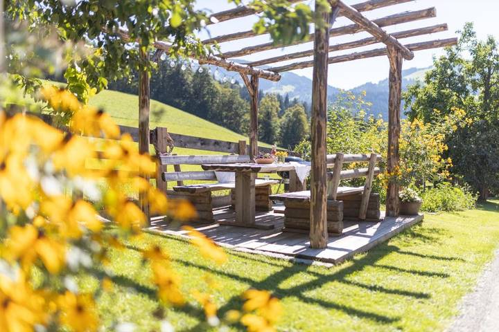 Ferienwohnung für 13 Personen, mit Garten und Ausblick, kinderfreundlich - 1