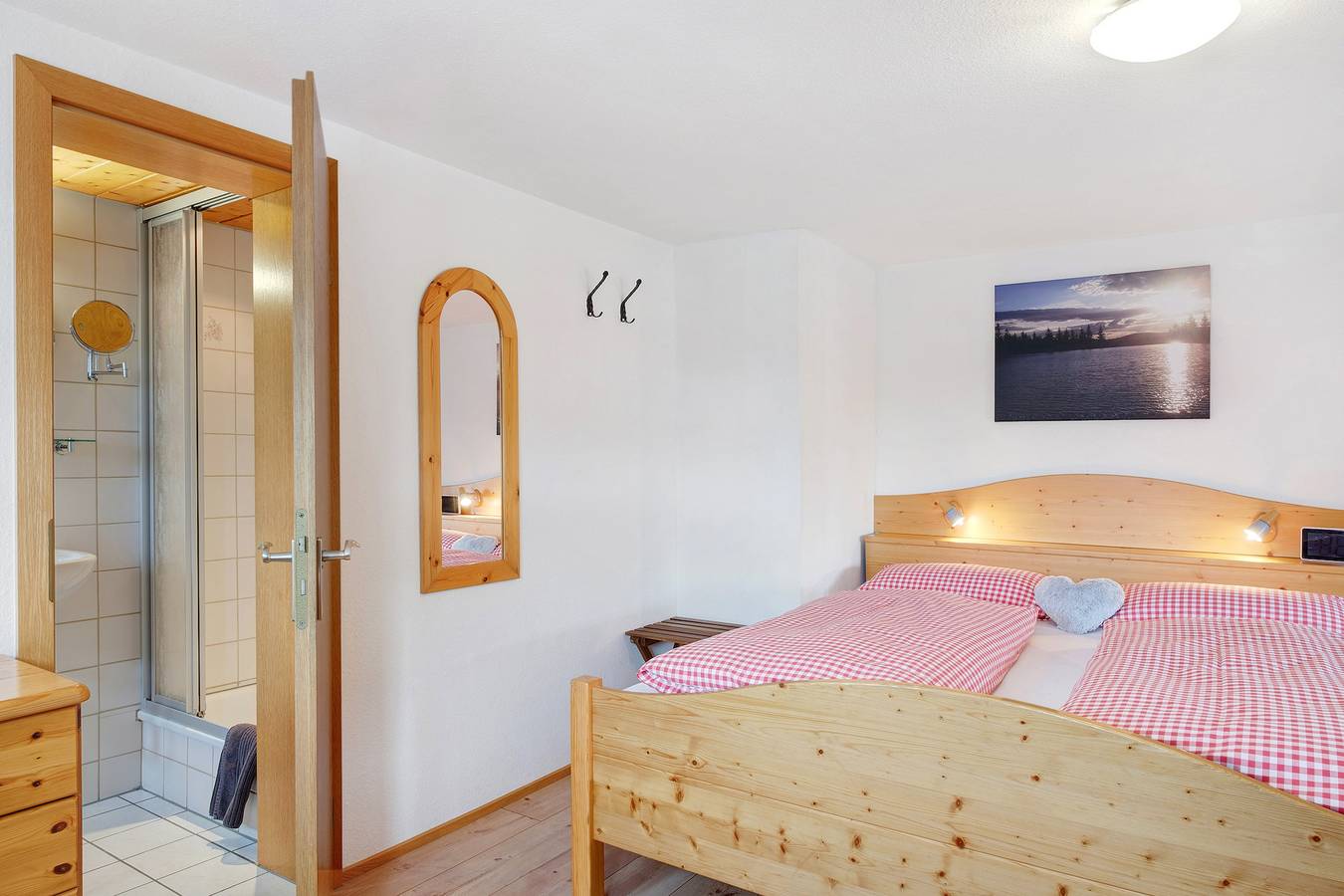 Room 'Ebnehof' with Mountain View, Shared Garden and Wi-Fi in Suedlicher Schwarzwald, Todtnau