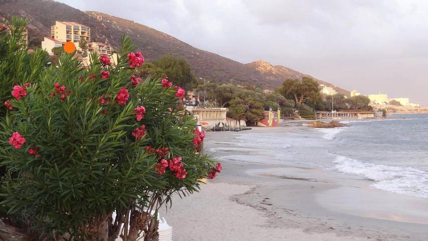 Gîte pour 6 personnes, avec balcon et vue dans Plage Marinella - 2