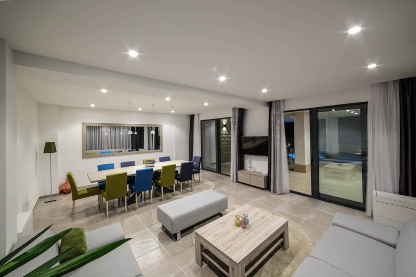 Villa für 14 Personen mit Garten in Trogir, Ciovo