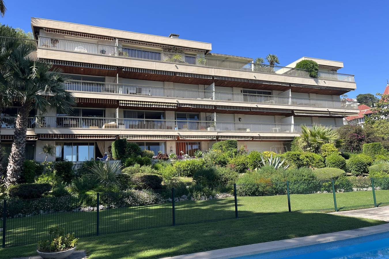 Ganze Wohnung, Ferienwohnung für 4 Personen mit Pool in Cannes, Cannes und Umgebung
