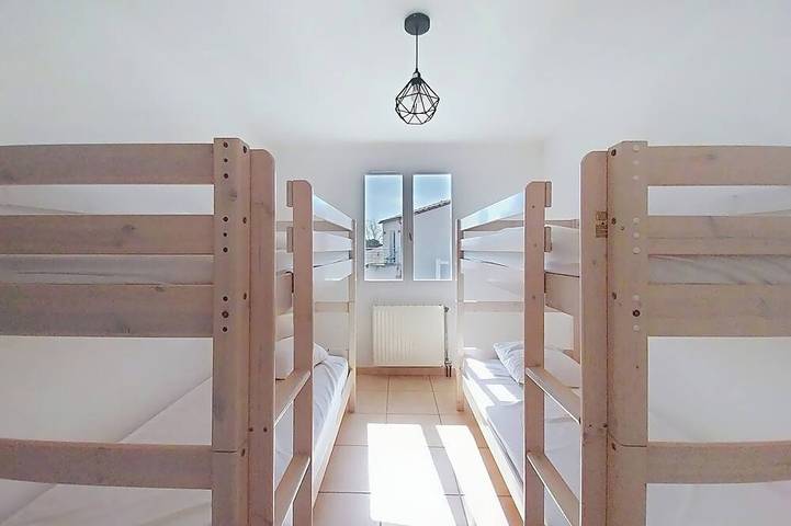 Location de vacances pour 12 personnes, avec terrasse et jardin à Vendémian - 4