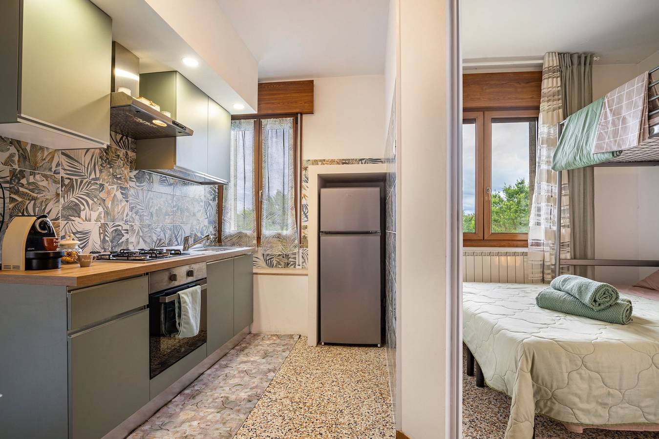 Ganze Wohnung, Ferienwohnung 'Corina Cavallino Treporti' mit Gemeinschaftsgarten, Wlan und Klimaanlage in Lido di Jesolo, Venedig Provinz