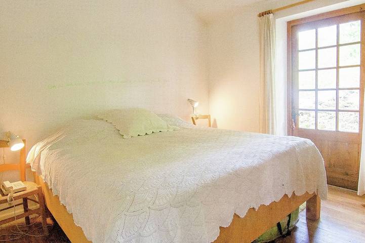 Location de vacances pour 6 personnes, avec jardin et terrasse à Bouzic - 2