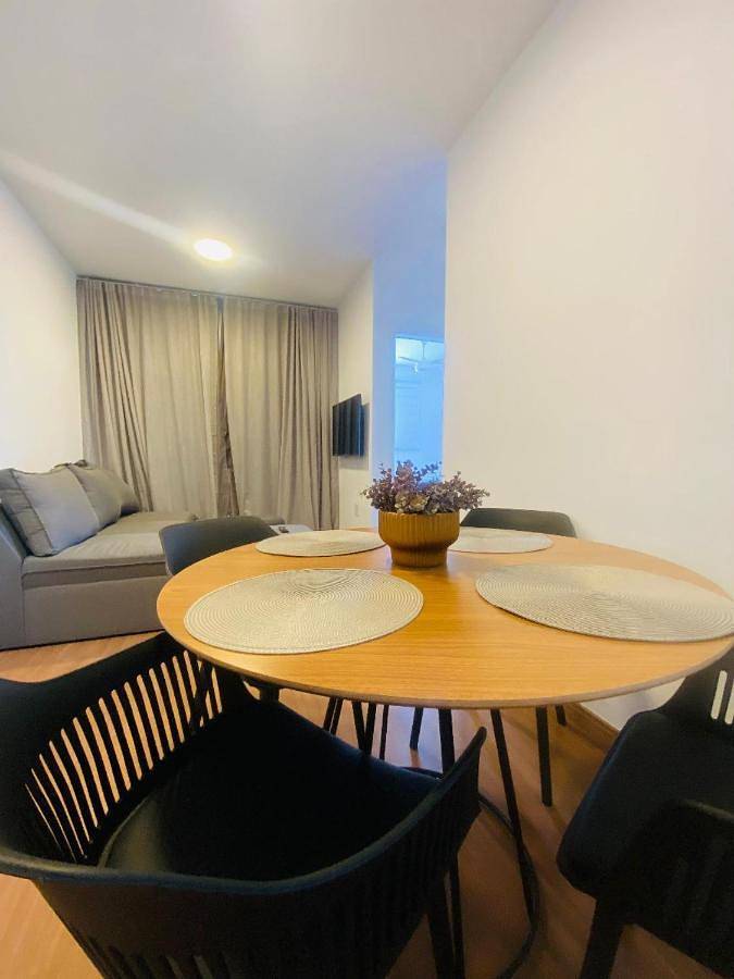 Casas e apartamentos de temporada para 4 pessoas, com vista e jardim e ainda balcão and piscina em Extrema