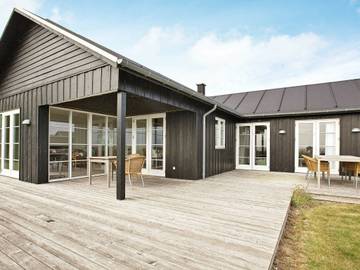 Ferienhaus Mit Meerblick für 8 Personen in Nysted, Lolland, Bild 1