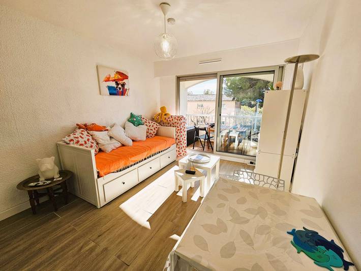Estudio entero, Estudio con terraza cerca de las playas, Wi-Fi in Saint-Mandrier-sur-Mer, Costa mediterránea (Francia)