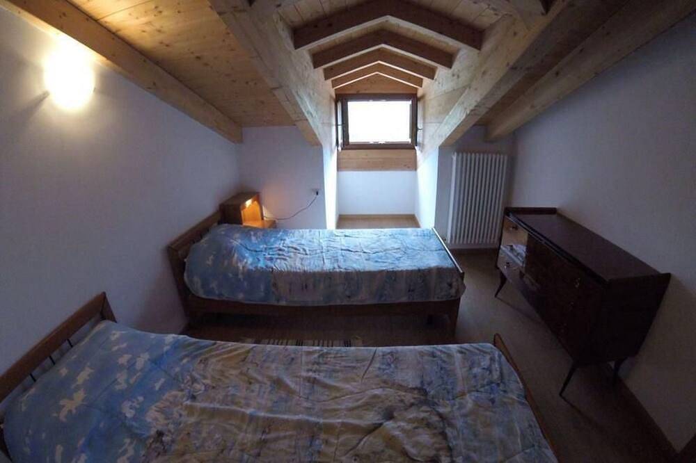 Ganze Wohnung, Wohnung mit Bergblick in Tiarno di Sotto, Ledro