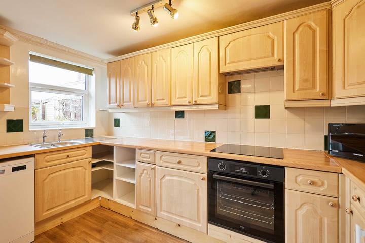 Host & Stay | Riders Rest in Bedford