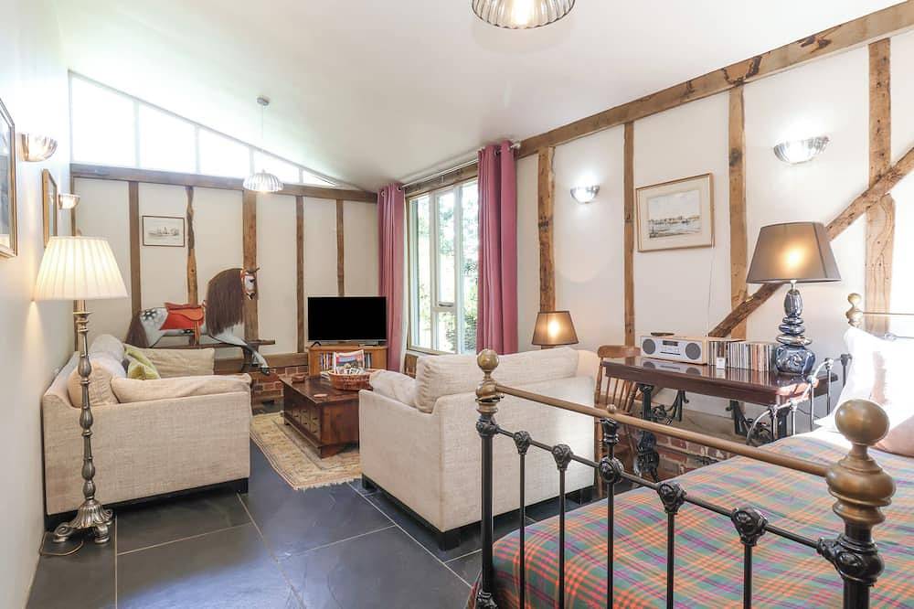 Yew Tree Farm Stable, Worlingworth, pet friendly in Framlingham in Suffolk