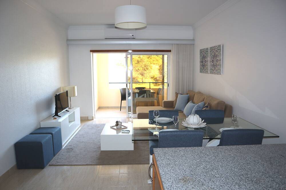 Ganze Wohnung, Deolinda Apartment - Nossa Sra. da Rocha in Armação de Pêra (costa), Faro Distrikt