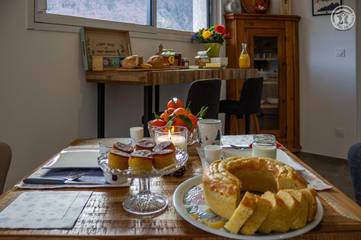 Chambre d’hôte pour 2 personnes, avec terrasse ainsi que jardin et sauna à Saint-Jean-de-Maurienne