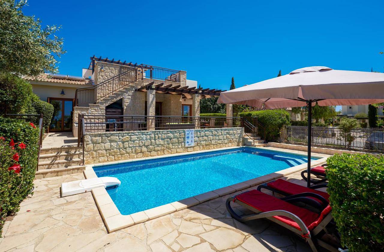 3 bedroom Villa Madelini with private pool, Aphrodite Hills Resort in Kouklia Pafou, South Cyprus