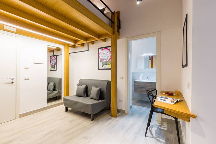 Vacation apartment for 3 people, with Balcony in Naples