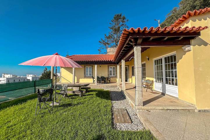 Maison de vacances pour 4 personnes, avec terrasse et jardin dans Viana do Castelo