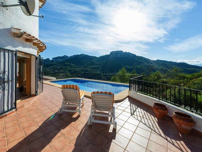 Casa rural para 7 personas, con Balcón y Terraza además de Jardín y Piscina en Ráfol de Almunia - 2