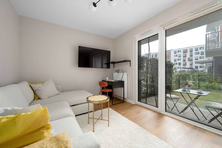 Apartamento vacacional entero, Cozy Studio with Garden and Place to Work by Noclegi Renters in Breslavia, Lower Silesia