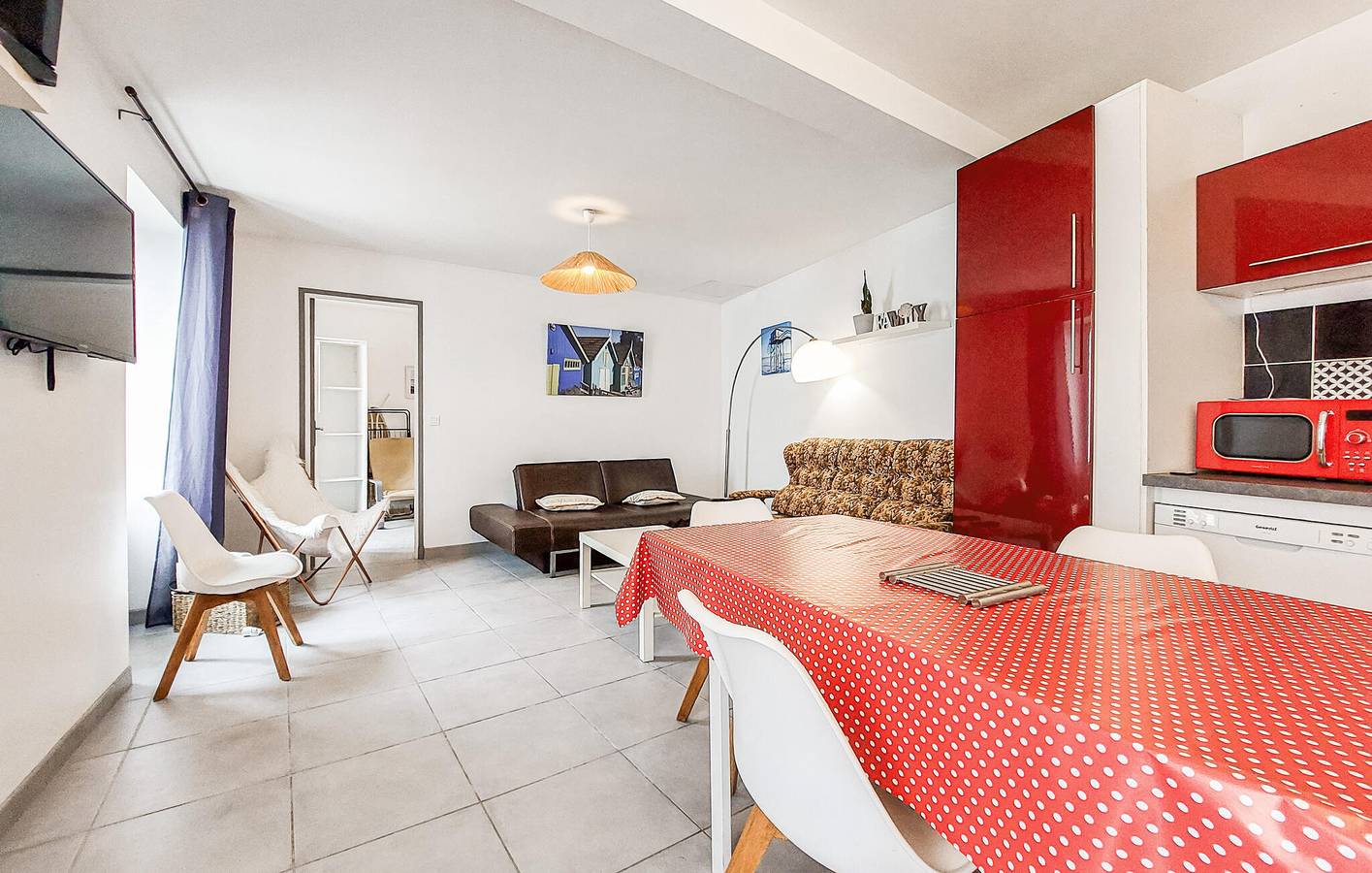 Gemütliche Ferienwohnung mit WLAN, Parkplatz und 2 km entferntem Strandzugang in Le Château-d'Oléron, Côte de Beauté