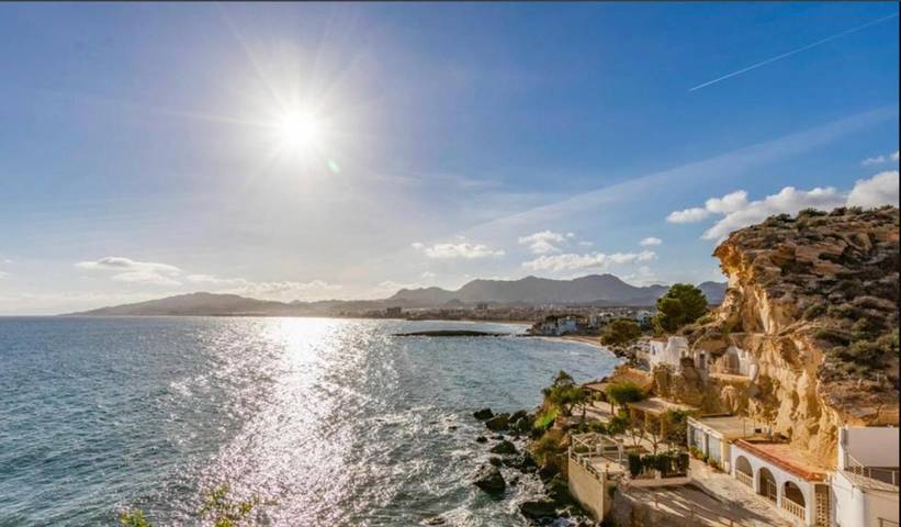 Ferienhaus für 4 Personen, mit Balkon und Terrasse sowie Kinderpool und Pool