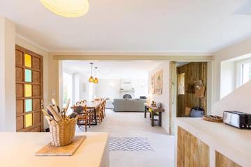 Location de vacances pour 10 personnes, avec terrasse et jardin à Noyal-Muzillac