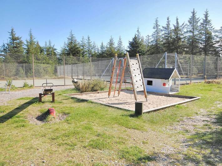 Ferienhaus für 8 Personen, mit Terrasse und Pool sowie Sauna in Kollerup Strand - 4