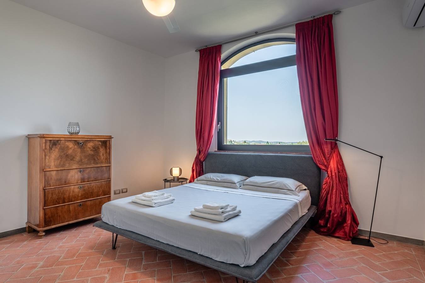 Ganze Wohnung, Ferienwohnung 'Terrazza Su San Miniato' mit Privatterrasse, Wi-Fi und Klimaanlage in San Miniato, Pisa Provinz