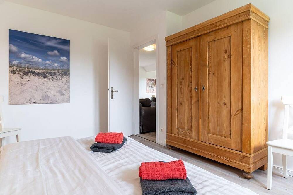 Ganze Wohnung, Ferienwohnung Louisa von Ahrentschildt - Ferienwohnung von Ahrentschildt- Pole in St. Peter-Ording, Eiderstedt