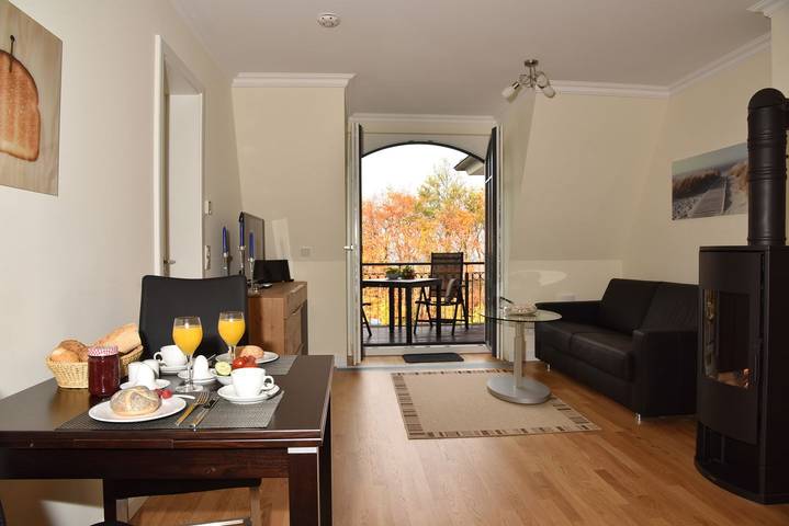 Ferienwohnung für 4 Personen, mit Balkon in Zingst - 2