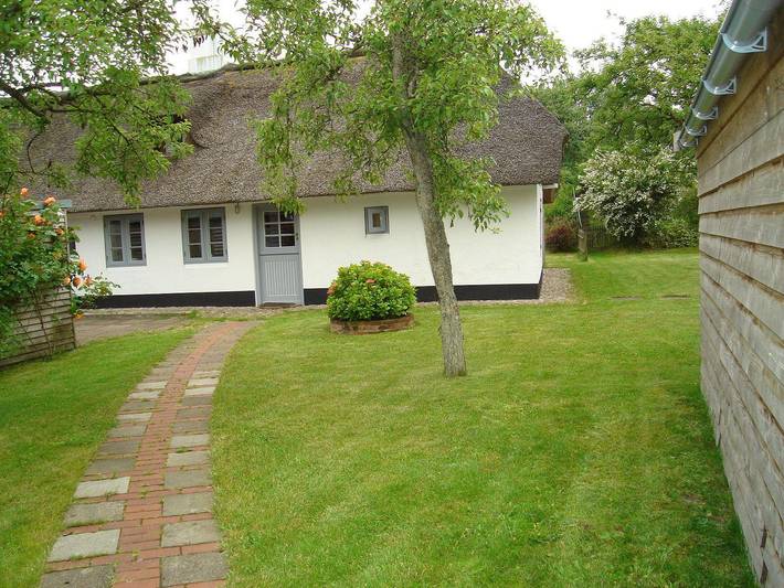 Fischerkate mit schönem Garten in St. Peter-Bad, St. Peter-Ording