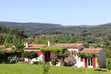 Villa pour 4 personnes, avec balcon et jardin dans le Var