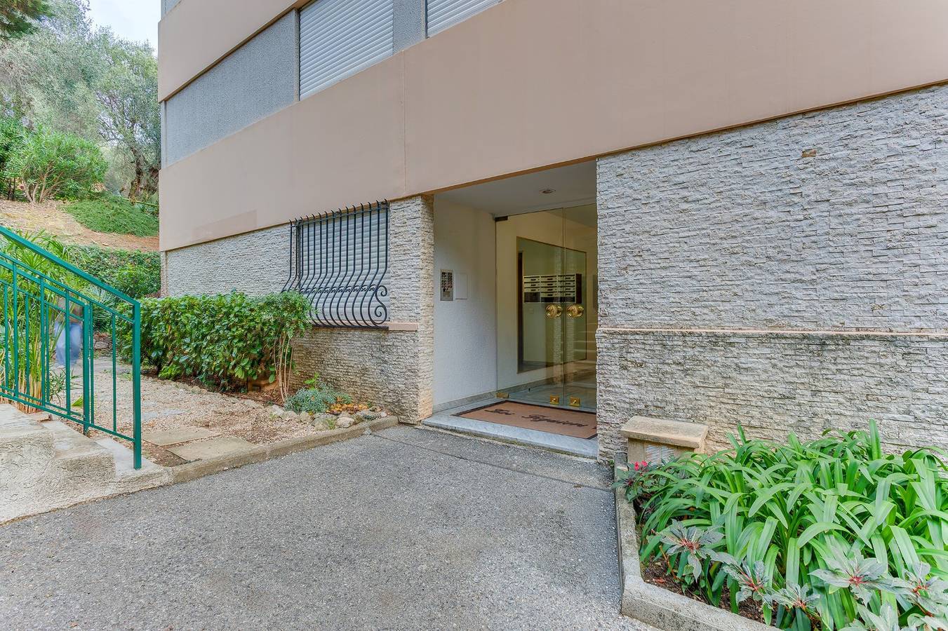 Appartement entier, Jardin Figuiers by Riviera Holiday Homes in Villefranche-sur-Mer, Région de Nice