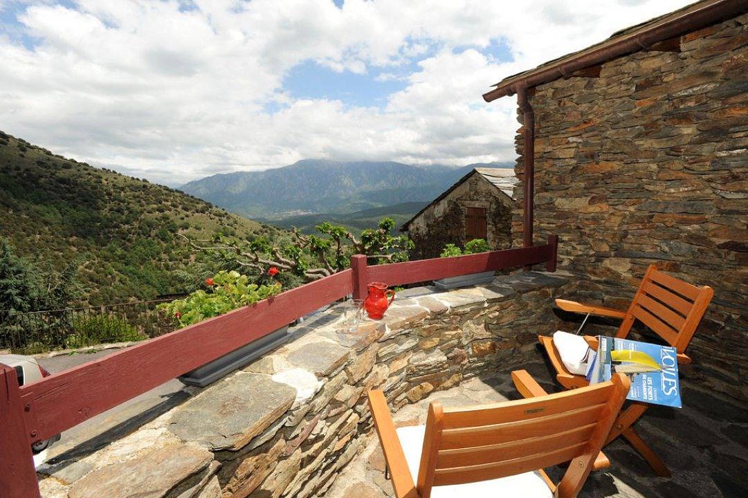 Gîte de La Terrasse de la Source in Jujols, Parc naturel régional des Pyrénées catalanes