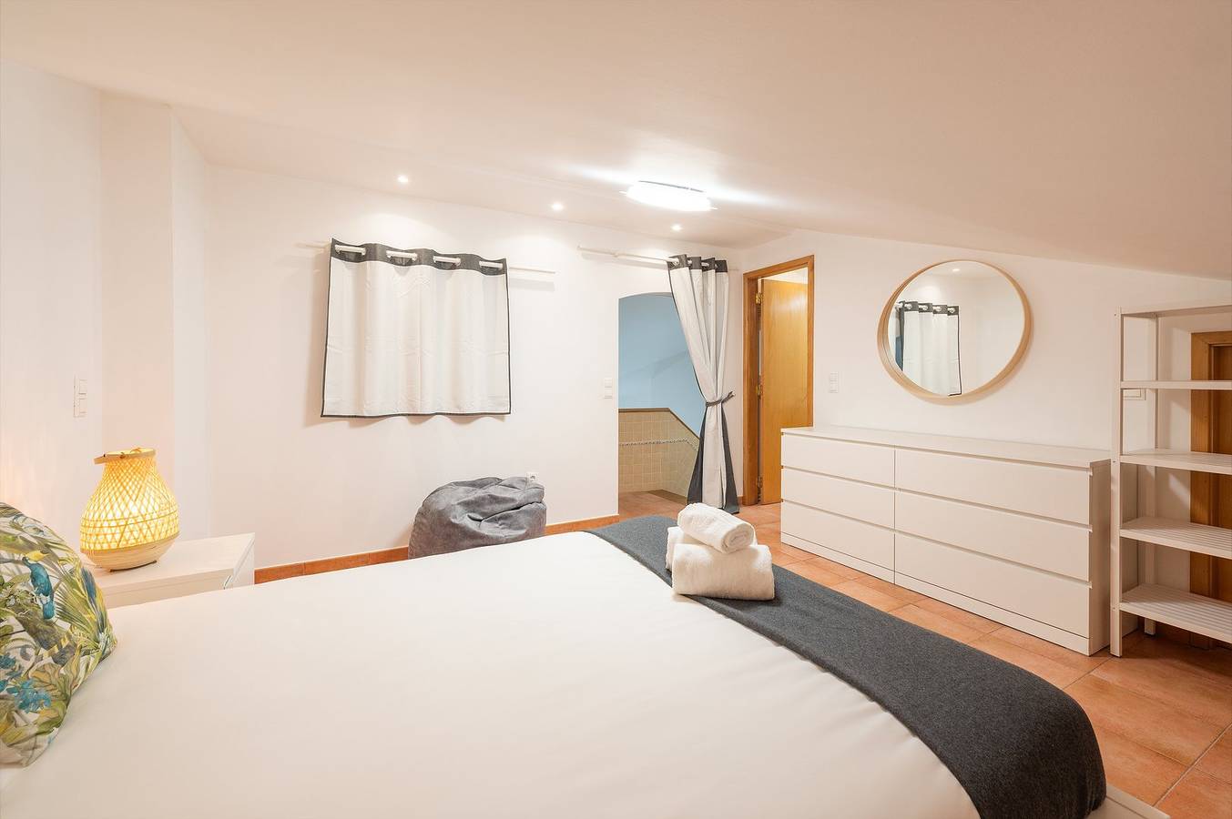 Entire apartment, Guestready - Aroeira Lisbon Apartment in Aroeira, Charneca de Caparica e Sobreda