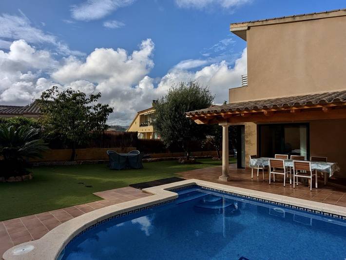 Ferienhaus für 6 Personen, mit Balkon und Terrasse sowie Garten und Pool in Tossa de Mar