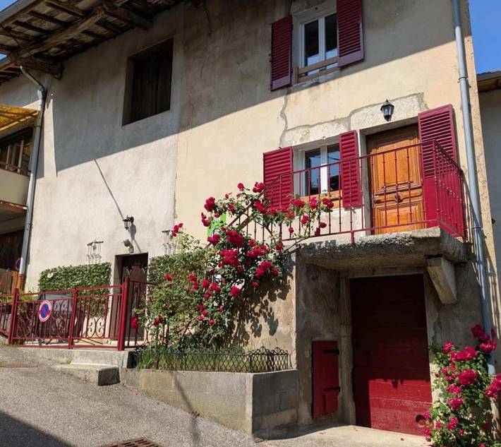 Location de vacances pour 6 personnes, avec jardin et vue dans Tenay - 2