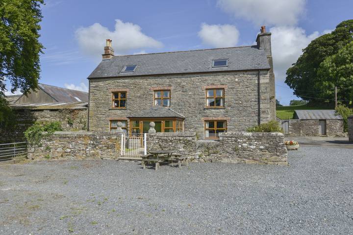 Cottage for 14 people, with garden, with pets in Cornwall