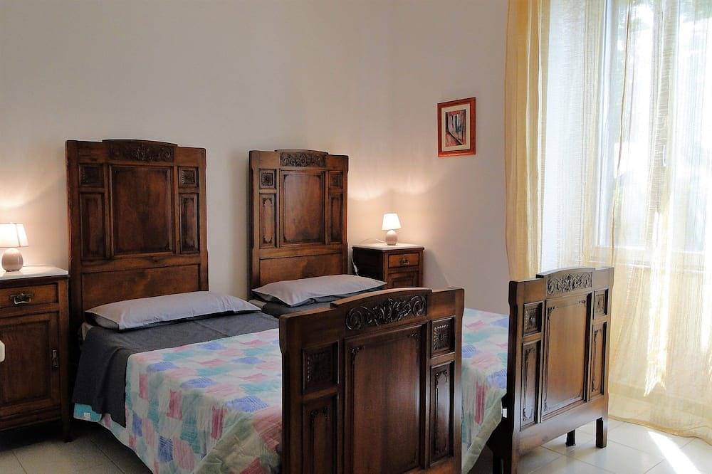 4 Schlafzimmer,3 Badezimmer. privater Pool, wifi, zum Restaurant gehen, A/C inkl in Casola in Lunigiana, Parco Regionale delle Alpi Apuane