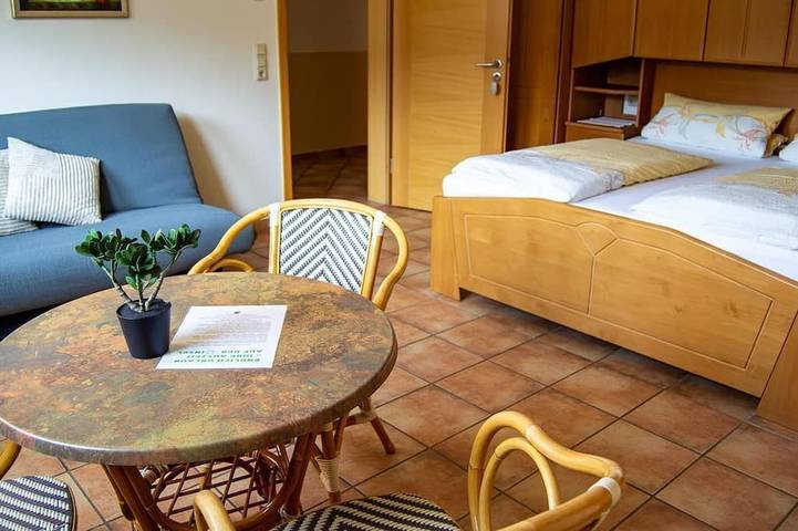 Ferienwohnung für 2 Personen, mit Garten