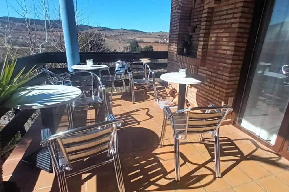 Your meeting point, gather your friends and family in a dream house. in Paniza, Saragossa Provinz