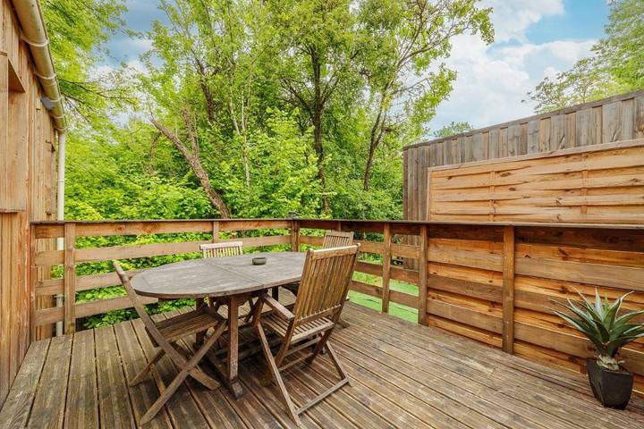 Location de vacances pour 6 personnes, avec terrasse dans Blésignac - 2