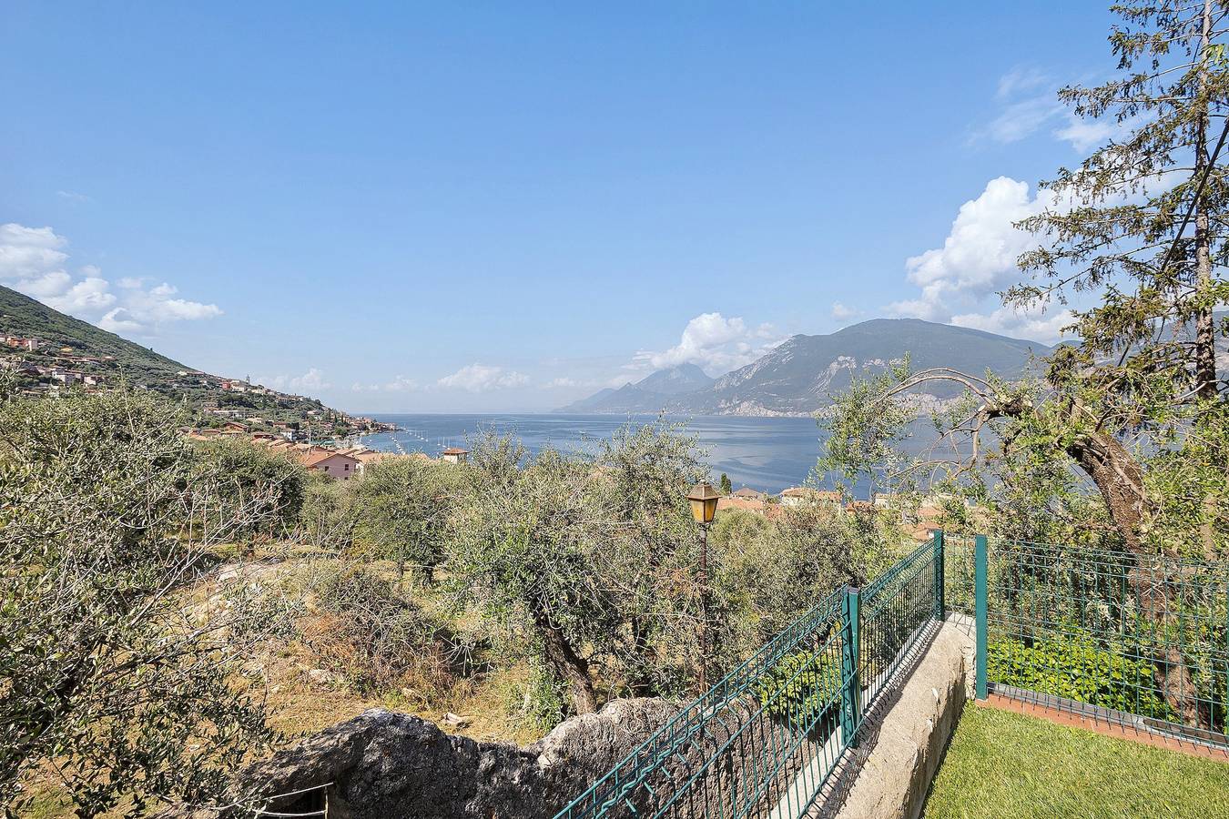 Appartamento intero, Appartamento 'Assenza 9' con vista lago, Wi-Fi e aria condizionata in Brenzone, Prealpi Gardesane