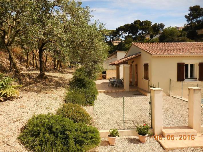 Location de vacances pour 6 personnes, avec terrasse et piscine à Le Barroux - 3