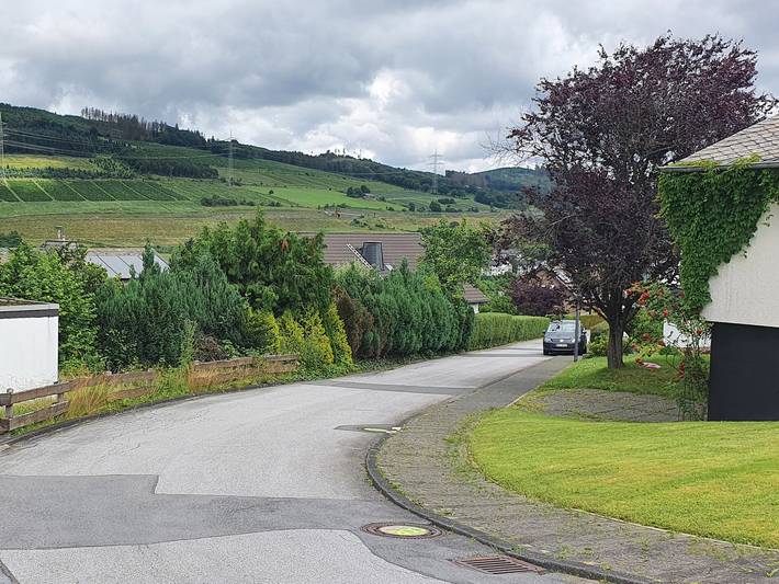 Appartement entier, Appartement 'Am Finkenweg Rez-de-chaussée' avec terrasse commune et Wi-Fi in Bestwig, Arrondissement du Haut-Sauerland