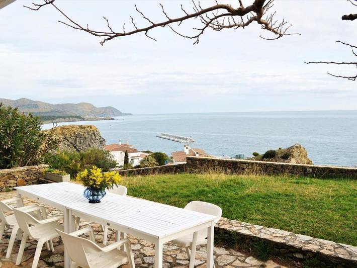 Casa rural para 12 personas, con Balcón además de Terraza y Jardín en Llansá